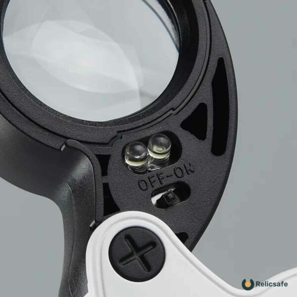 30X Magnification Eye Loupe for Coins & Numismatists With LED (Battery not included) - Image 4